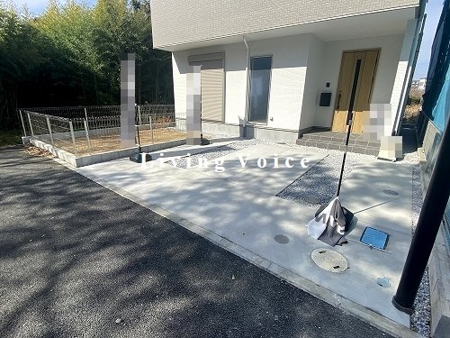 【駐車場】 | 【仲介手数料０円】茅ヶ崎市円蔵3期　新築一戸建て　2号棟　全2棟 | 茅ヶ崎市円蔵3期　新築一戸建て　2号棟　全2棟