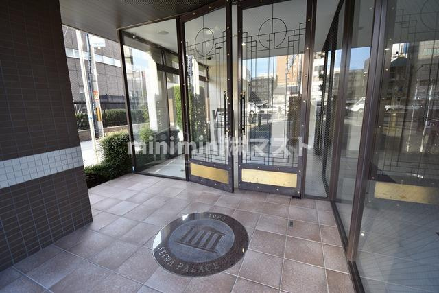 セイワパレス夕陽丘のエントランス