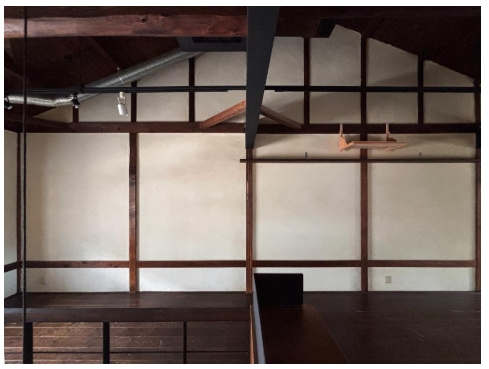 上賀茂岩ケ垣内町町戸建て店舗の内装