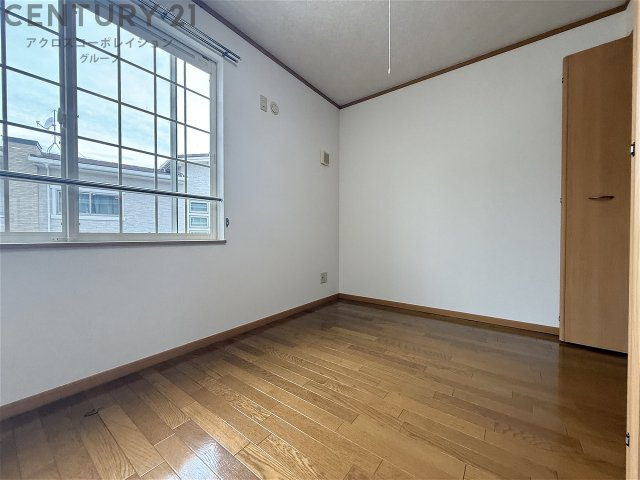 カウンターキッチン付きのリビングです