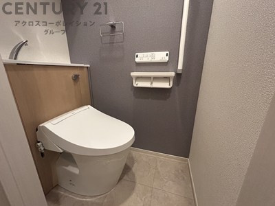 温水ウォシュレット付きトイレです