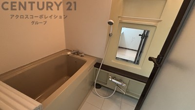 清潔感のある浴室です