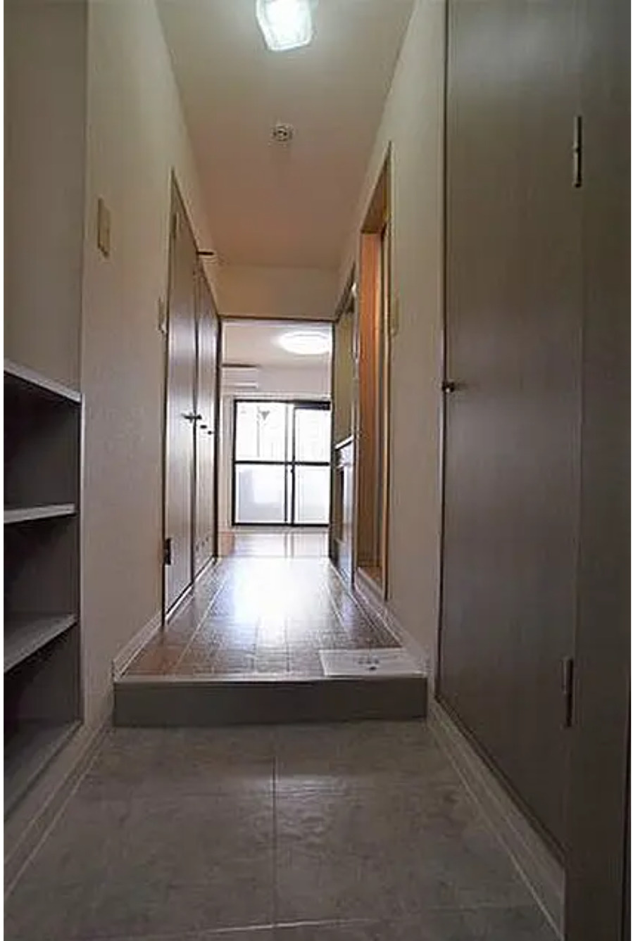 ★ポータル未掲載★【大阪府】大阪市都島区　1棟収益売りマンション　「都島駅」徒歩４分！　クレスト都島の玄関