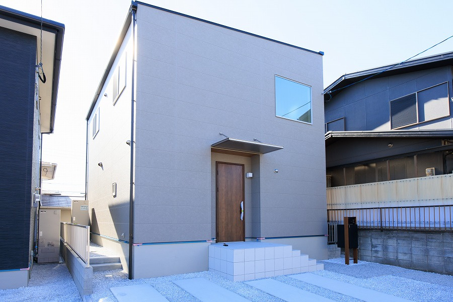 若松区高須西２丁目の外観