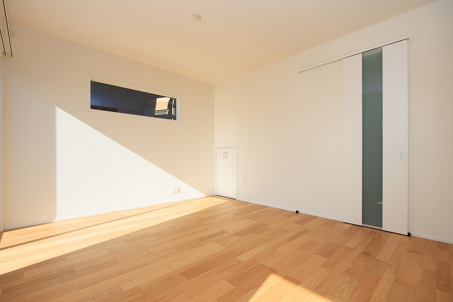 若松区高須西２丁目の居間・リビング