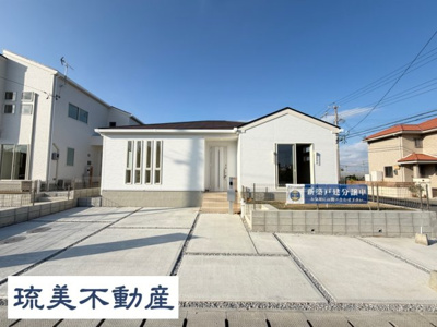 【外観】 | 八重瀬町富盛4期（全2棟）新築平屋ラスト2号棟 | 2号棟　駐車3台可♪