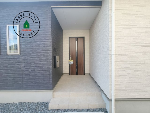 福津市津屋崎1丁目第5-2棟（1号棟）の外観：施工例|おでかけの時も帰った時も、「我が家」を最初に感じでもらえる素敵な空間に。