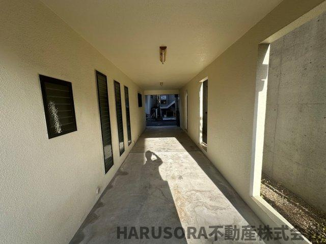 枚方市東田宮１丁目　３階建の駐車場