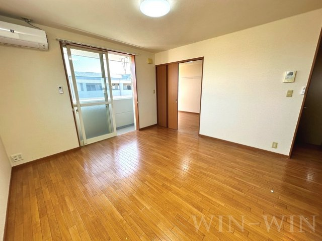 フィールドピア Wの居間・リビング