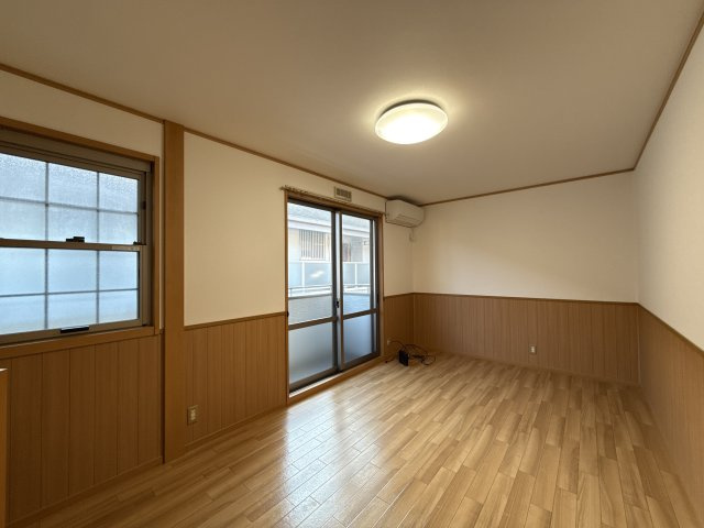 コンフォート高町Ⅱの居間・リビング