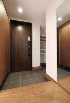 【玄関】 | 横浜市中区鷺山貸家