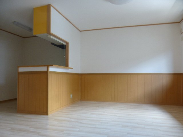 コンフォート高町Ⅰの居間・リビング