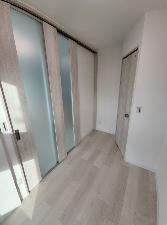 カーサ・セイケイの内装|ウォークインクローゼット付きベッドコーナー