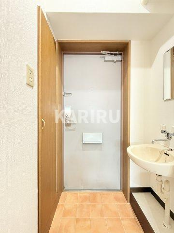 キャッスルプラザ壱番館の玄関