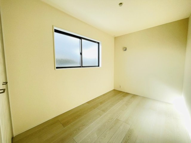 岡崎第255下和田町　新築分譲住宅　全3棟　1号棟の洋室|家族一人一人の大切なプライベート空間です。