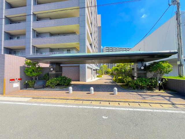 エイルマンション粕屋中央グランディスのエントランス