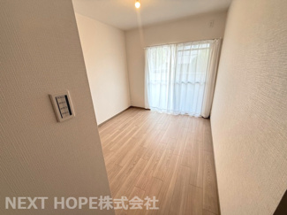 【洋室】 | 東難波住宅１号棟 | バルコニーに面した洋室です♪明るく開放的です！！