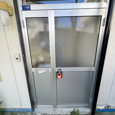 フジナカコーポⅦのエントランス