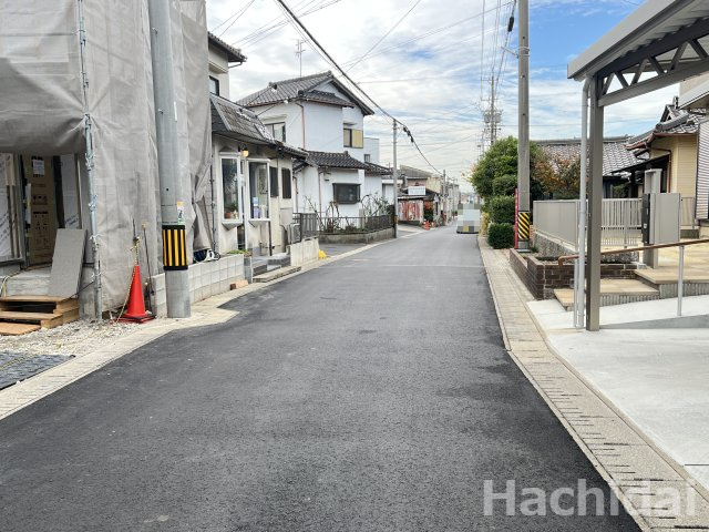 碧南市堀方町（新築一戸建）の前面道路含む現地写真