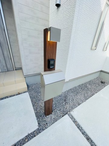 岡崎第255下和田町　新築分譲住宅　全3棟　2号棟のその他|飽きのこないシンプルなデザインのポスト。