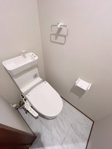 八潮市古新田　新築戸建　全1棟のトイレ|1階のトイレです