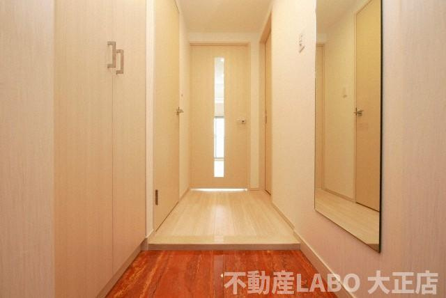 プレジオ阿波座の玄関