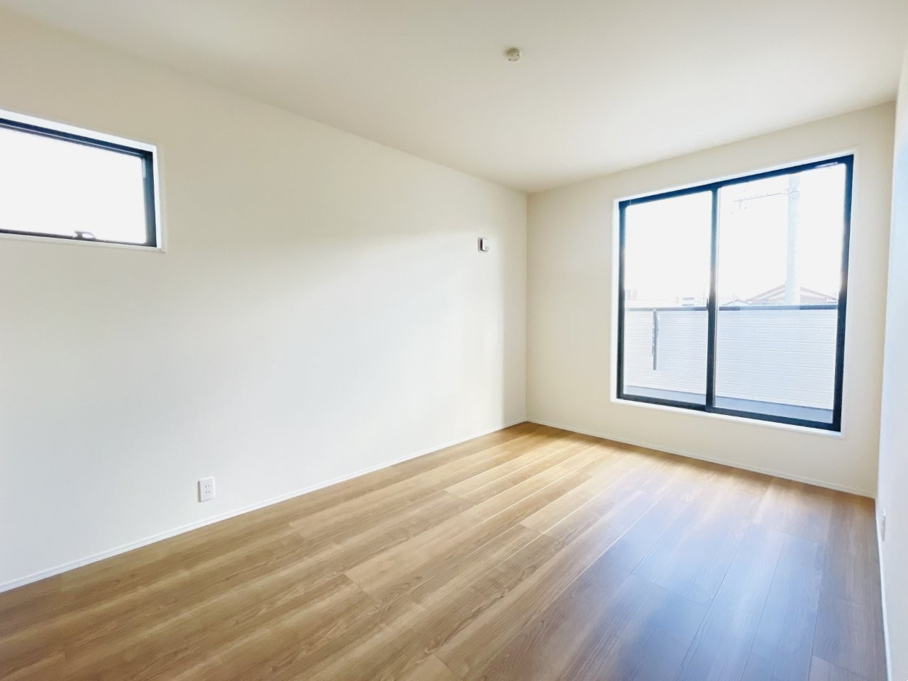 岡崎第255下和田町　新築分譲住宅　全3棟　3号棟の洋室|居室は、収納つきで子ども部屋や寝室など多彩な用途の利用ができます♪