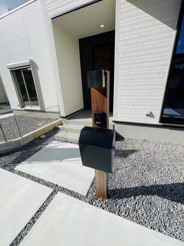 岡崎第255下和田町　新築分譲住宅　全3棟　3号棟のその他|飽きのこないシンプルなデザインのポスト。