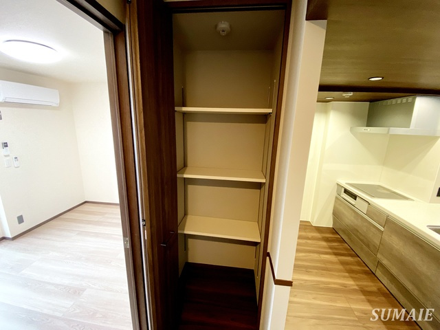 ゆずり葉の収納|奥行のある収納です！