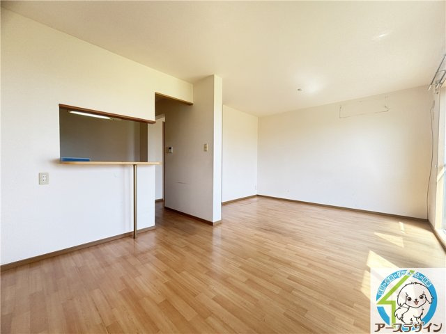 ユニグランデ山手の居間・リビング