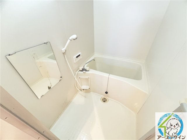 ユニグランデ山手の浴室