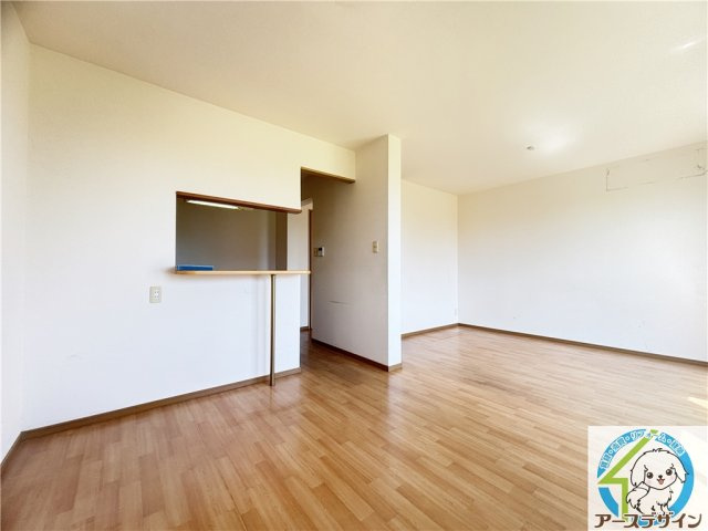 ユニグランデ山手の居間・リビング