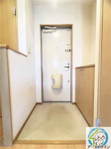 ユニグランデ山手の玄関