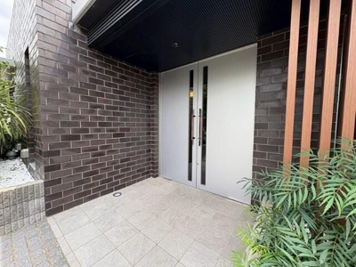 【エントランス】 | ザテラスコート英(ザテラスコートハナブサ)