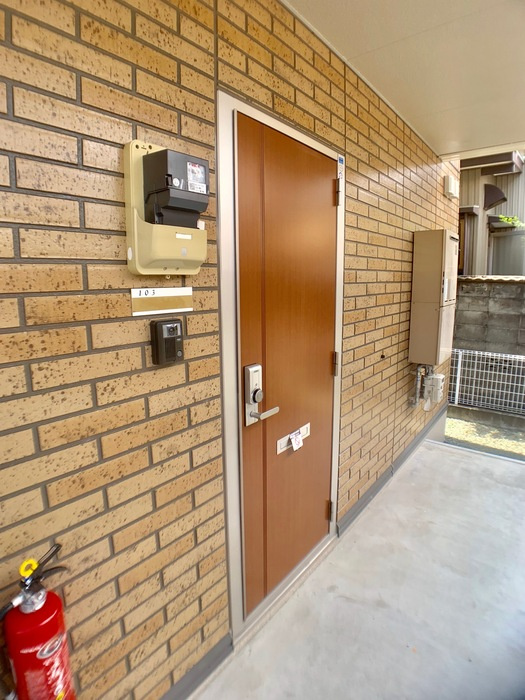 グランモア新豊A棟のエントランス