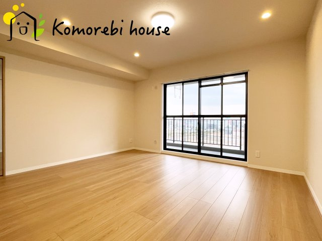 プロムナード大宮春野B-4番館の居間・リビング|おしゃれな居間です