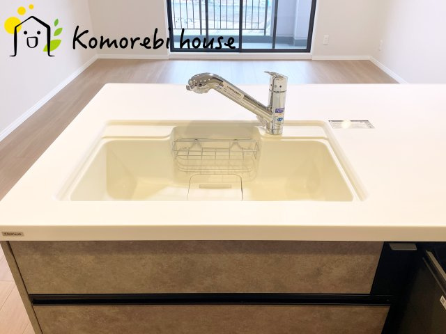 プロムナード大宮春野B-4番館のキッチン|お料理しやすいキッチンです