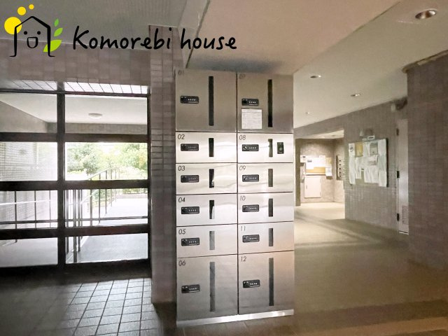 プロムナード大宮春野B-4番館の設備|宅配ボックスです