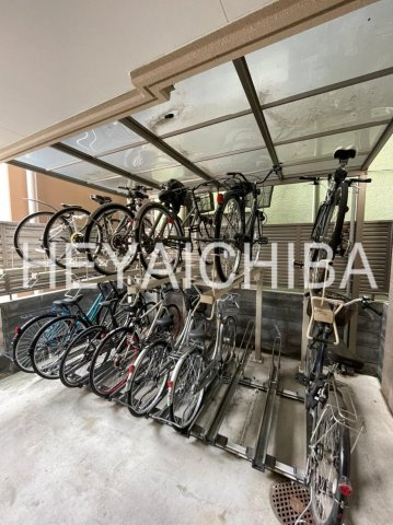 レイローズビルのその他|駐輪場