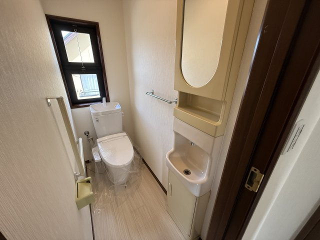 小野原西1丁目貸家のトイレ