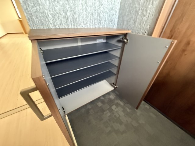 小野原西1丁目貸家の収納