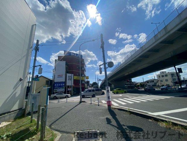 リバティの周辺