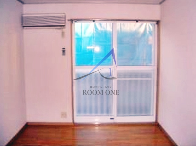 エステートピアマツオカの居間・リビング|洋室のお部屋です。