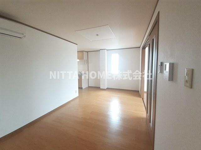 シャンド・フルーレａｉの居間・リビング|リビング１１．５帖あります(*^^)