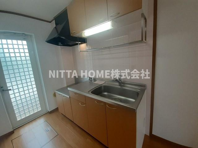 シャンド・フルーレａｉのキッチン|収納付きのキッチン(#^^#)ガスコンロ設置可能◎