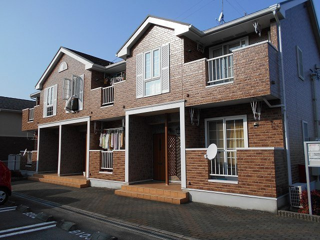 シェモア・長田　Ｎ