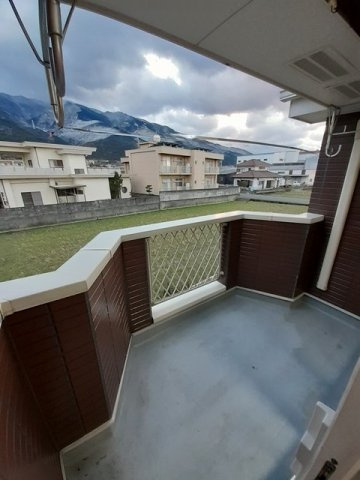 アブニ－ル　Ｓａｄａｏｋａのバルコニー