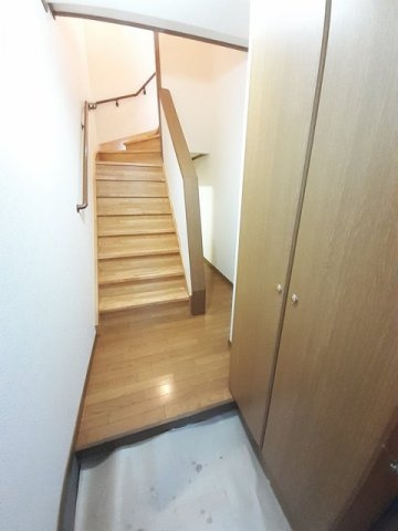 アブニ－ル　Ｓａｄａｏｋａの玄関