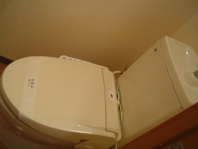 G-stage　四国中央　弐番館のトイレ|シャワー付トイレ