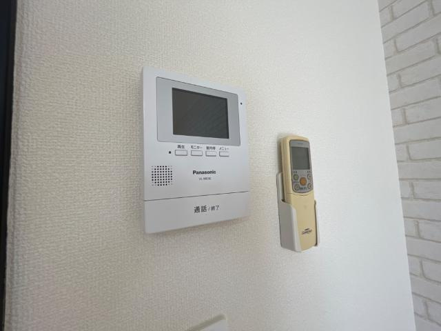 サンコートひうちのセキュリティ|カメラ付インターホン
